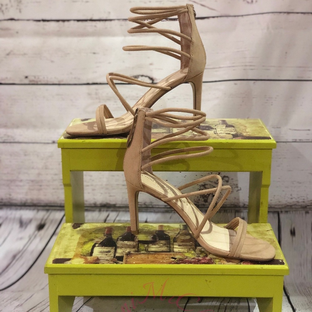 Chinese Laundry suede Sandal